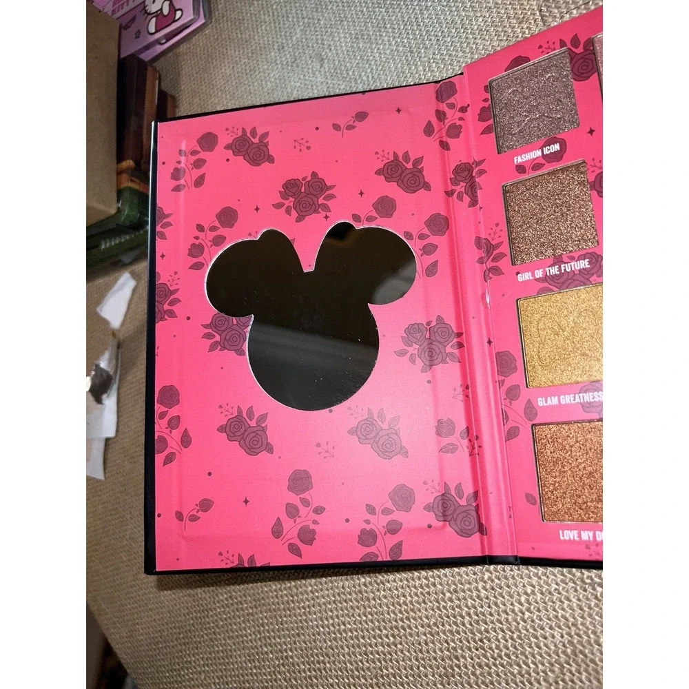Disney Minnie Mouse Eyeshadow Palette--12 Shades--Brand New